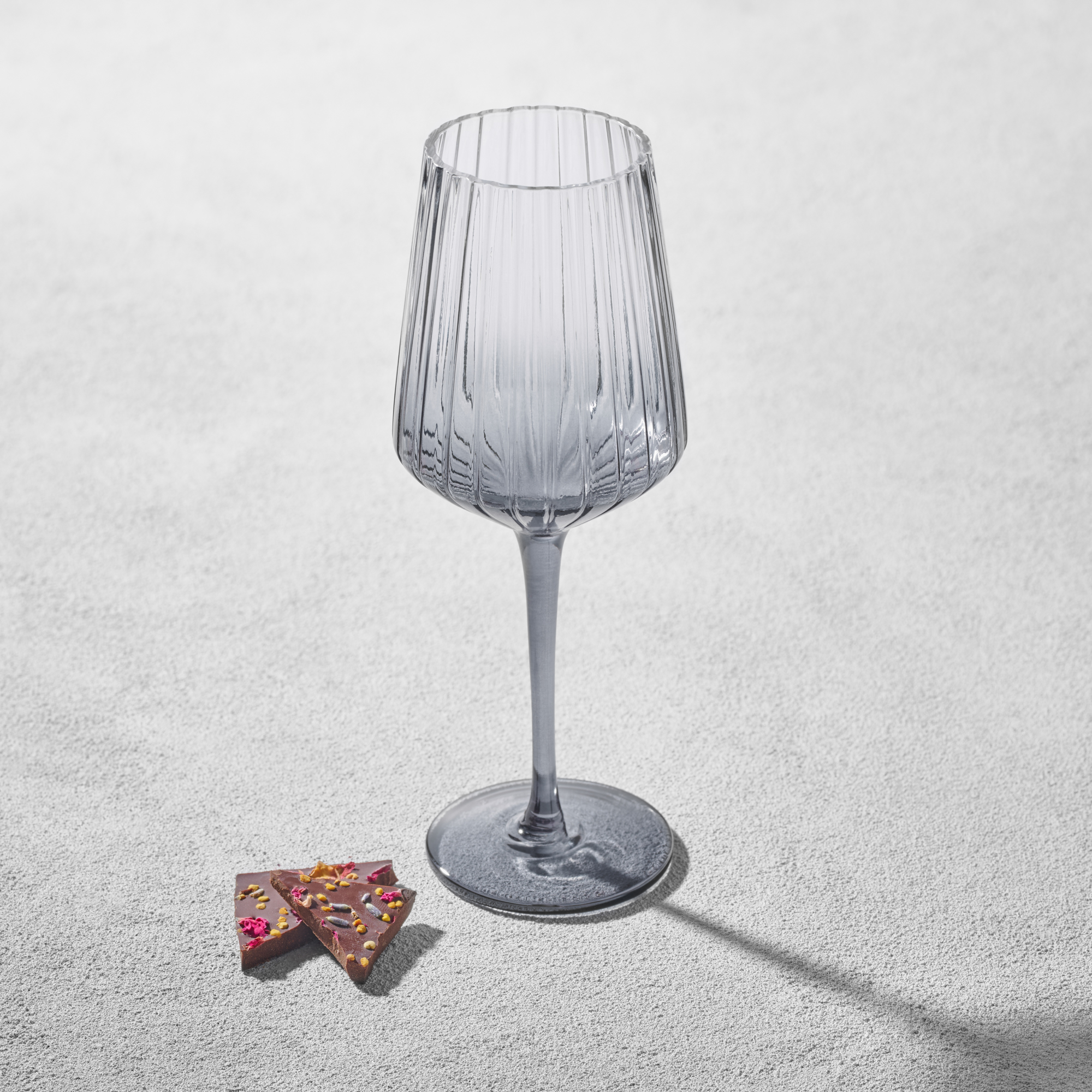 Stem Goblet 16oz Elegant Smoke